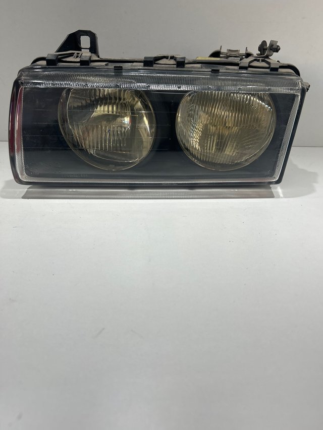Foto de FARO BMW SERIE 3 E36 IZQ. 90-98 OEM:631283634939 BMW SERIE 3 E36