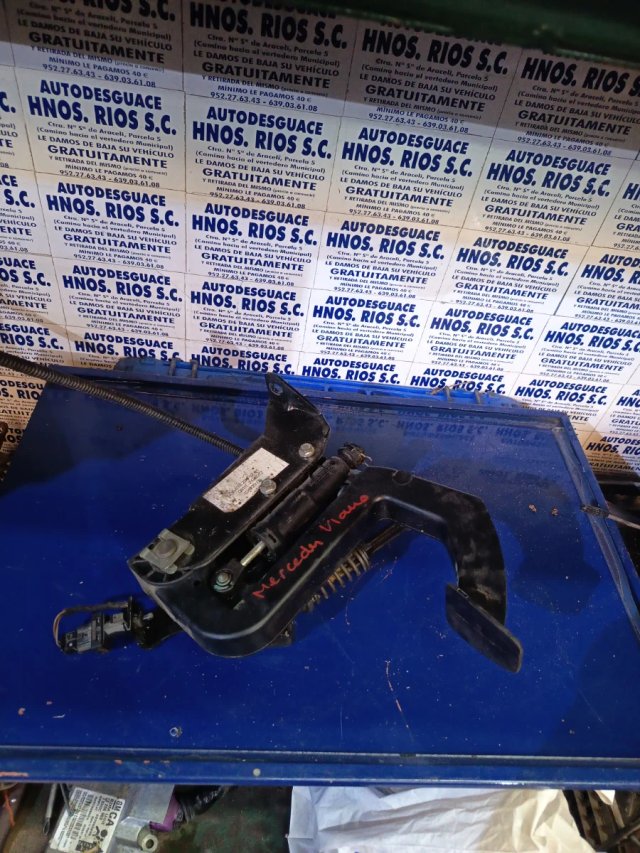 Foto de PEDAL EMBRAGUE MERCEDES VITO A 6392901201 SIN MARCA SIN MODELO