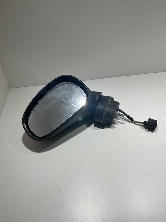 Foto de RETROVISOR SEAT LEON 2007 IZQ. 7 PINES SEAT LEON