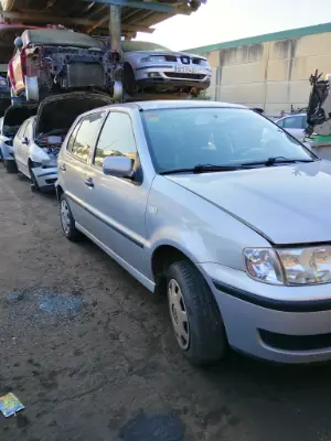 VOLKSWAGEN Polo 6N foto 2