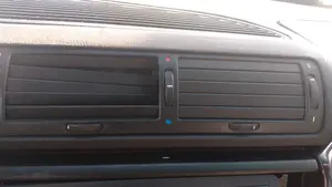 BMW SERIE 7 (E38) foto 19