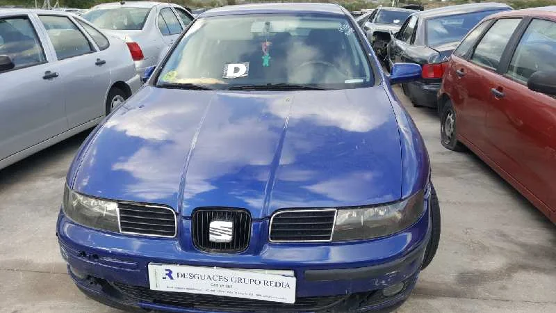 SEAT LEON (1M1)