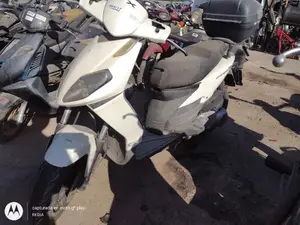 APRILIA SPORTCITY foto 3