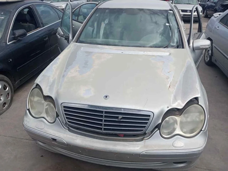 MERCEDES-BENZ CLASE C (BM 203) BERLINA