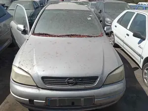 OPEL ASTRA G BERLINA foto 1