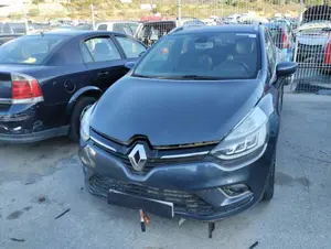RENAULT CLIO IV GRANDTOUR foto 1