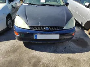 FORD FOCUS BERLINA (CAK) foto 1