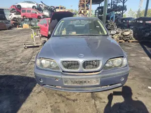 BMW SERIE 3 BERLINA (E46) foto 1