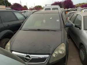 OPEL ZAFIRA B foto 1