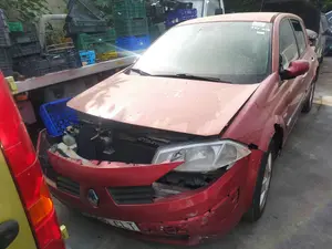 RENAULT MEGANE II BERLINA 5P foto 1