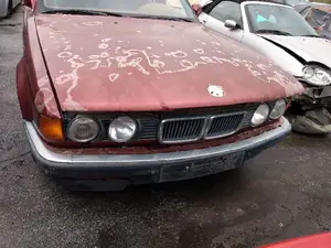 BMW SERIE 7 (E32) foto 1
