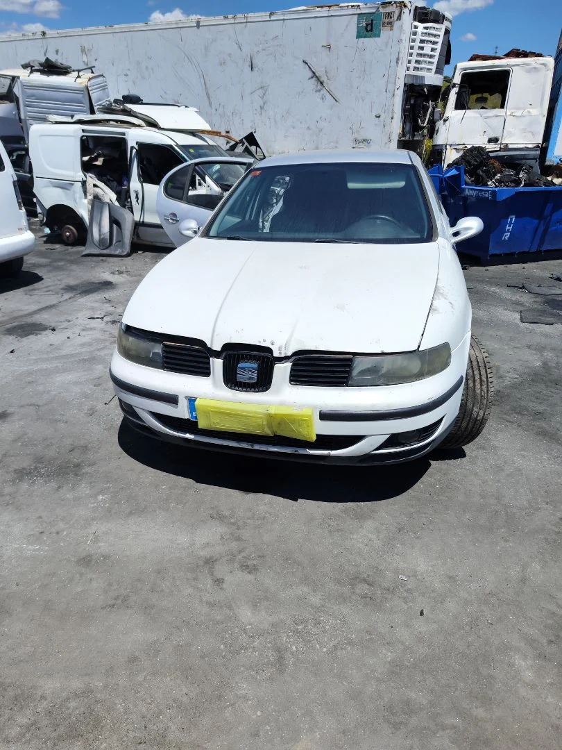 SEAT LEON (1M1)