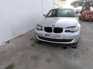 BMW SERIE 1 BERLINA (E81/E87) foto 1
