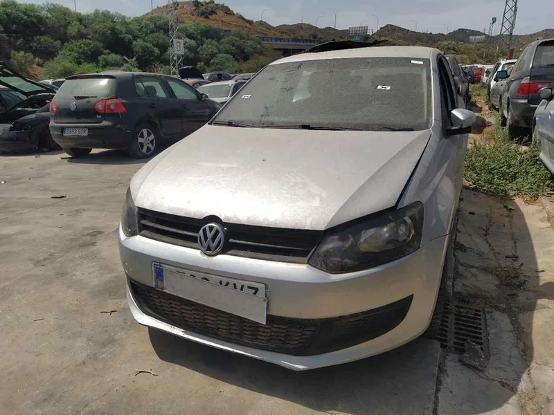 VOLKSWAGEN POLO V (6R1)