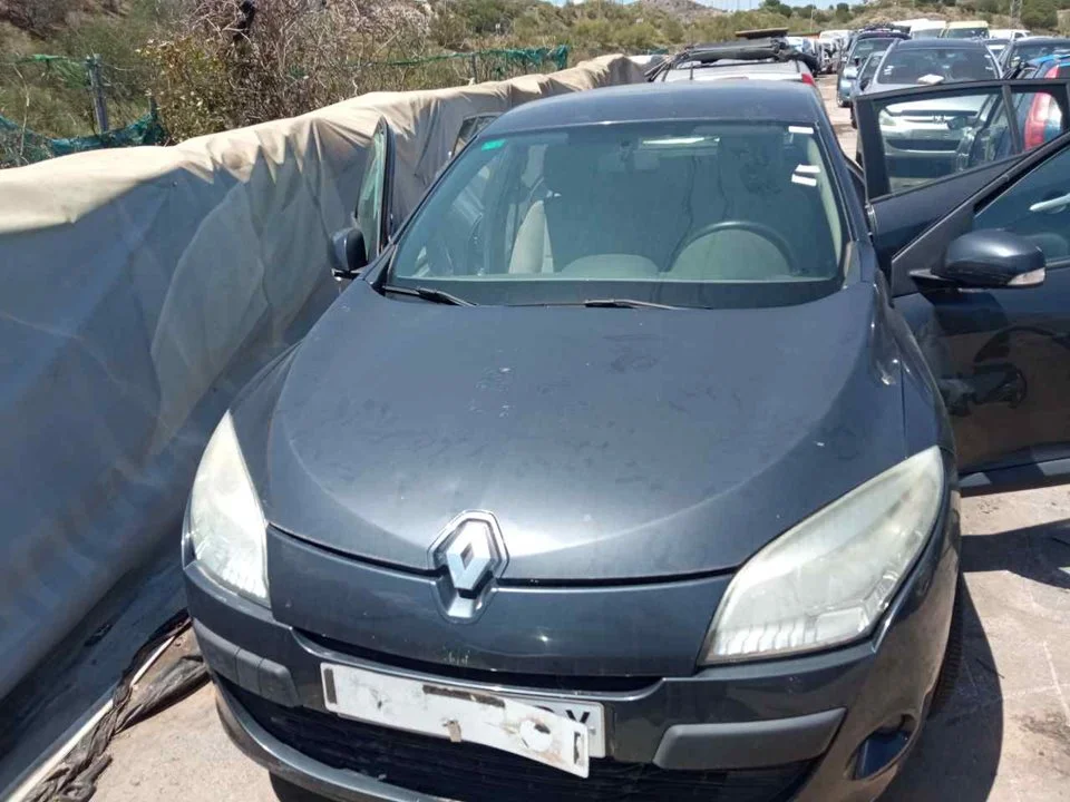 RENAULT MEGANE III BERLINA 5P