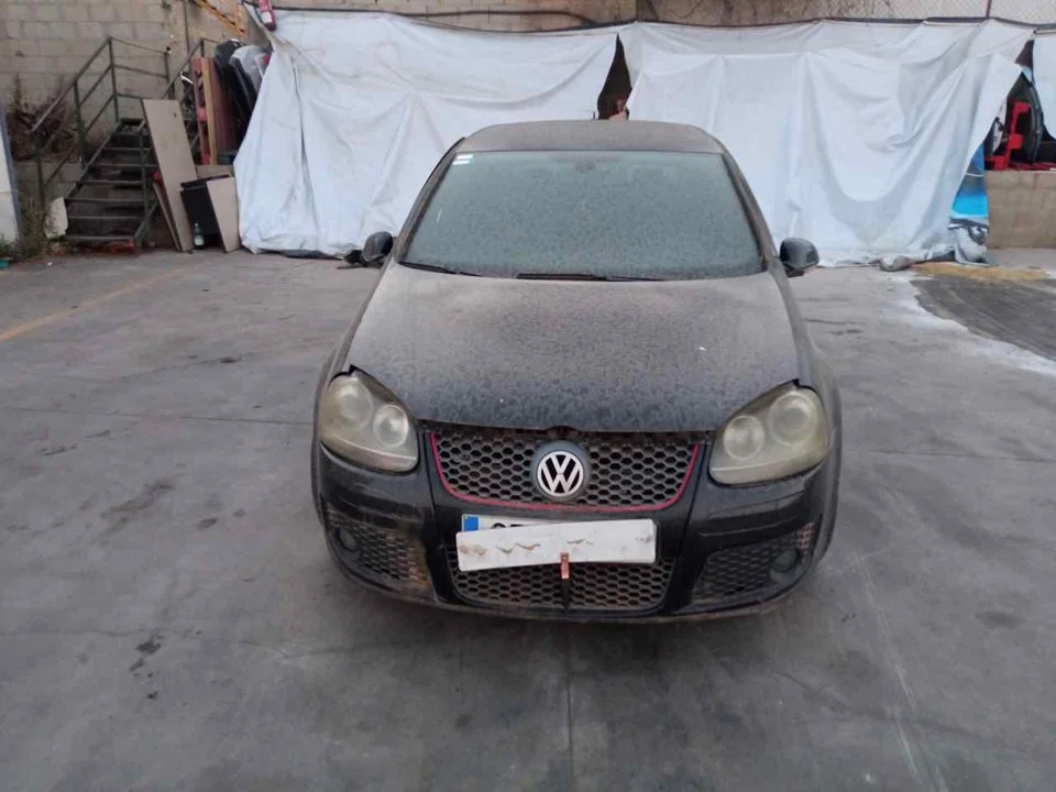 VOLKSWAGEN GOLF V (1K1)(10.2003)