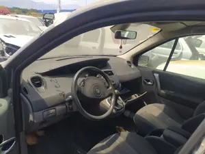 RENAULT SCENIC II foto 2