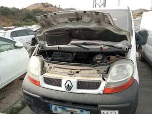 RENAULT TRAFIC II FURGÓN foto 1