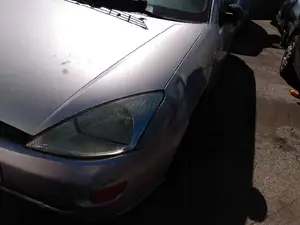 FORD FOCUS BERLINA (CAK) foto 1