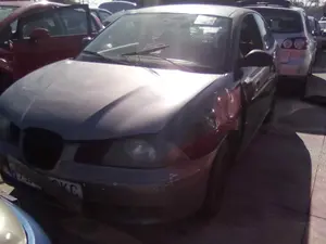 SEAT IBIZA (6L1) foto 1