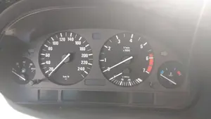 BMW SERIE 7 (E38) foto 41