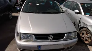 VOLKSWAGEN POLO III (6N1) foto 1
