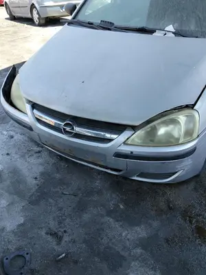 OPEL CORSA C foto 1