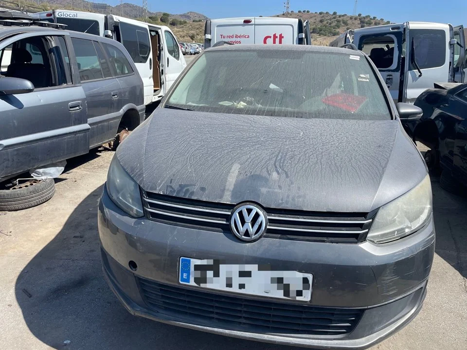 VOLKSWAGEN TOURAN (1T3)