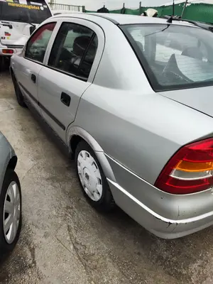OPEL ASTRA G BERLINA foto 4