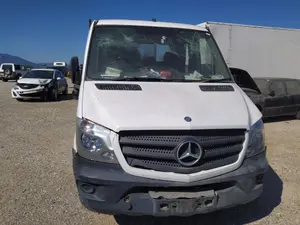MERCEDES-BENZ SPRINTER II CAMIÓN DOKA foto 1
