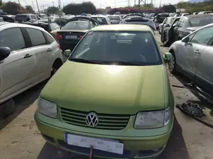 VOLKSWAGEN POLO III BERLINA (6N2) foto 1