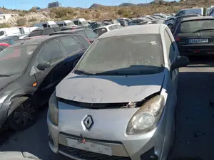 RENAULT TWINGO II foto 1