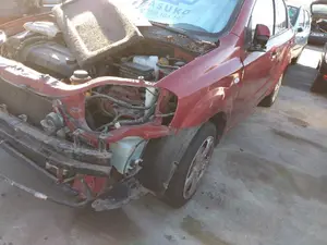 CHEVROLET AVEO BERLINA foto 1