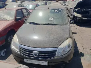 DACIA SANDERO foto 1