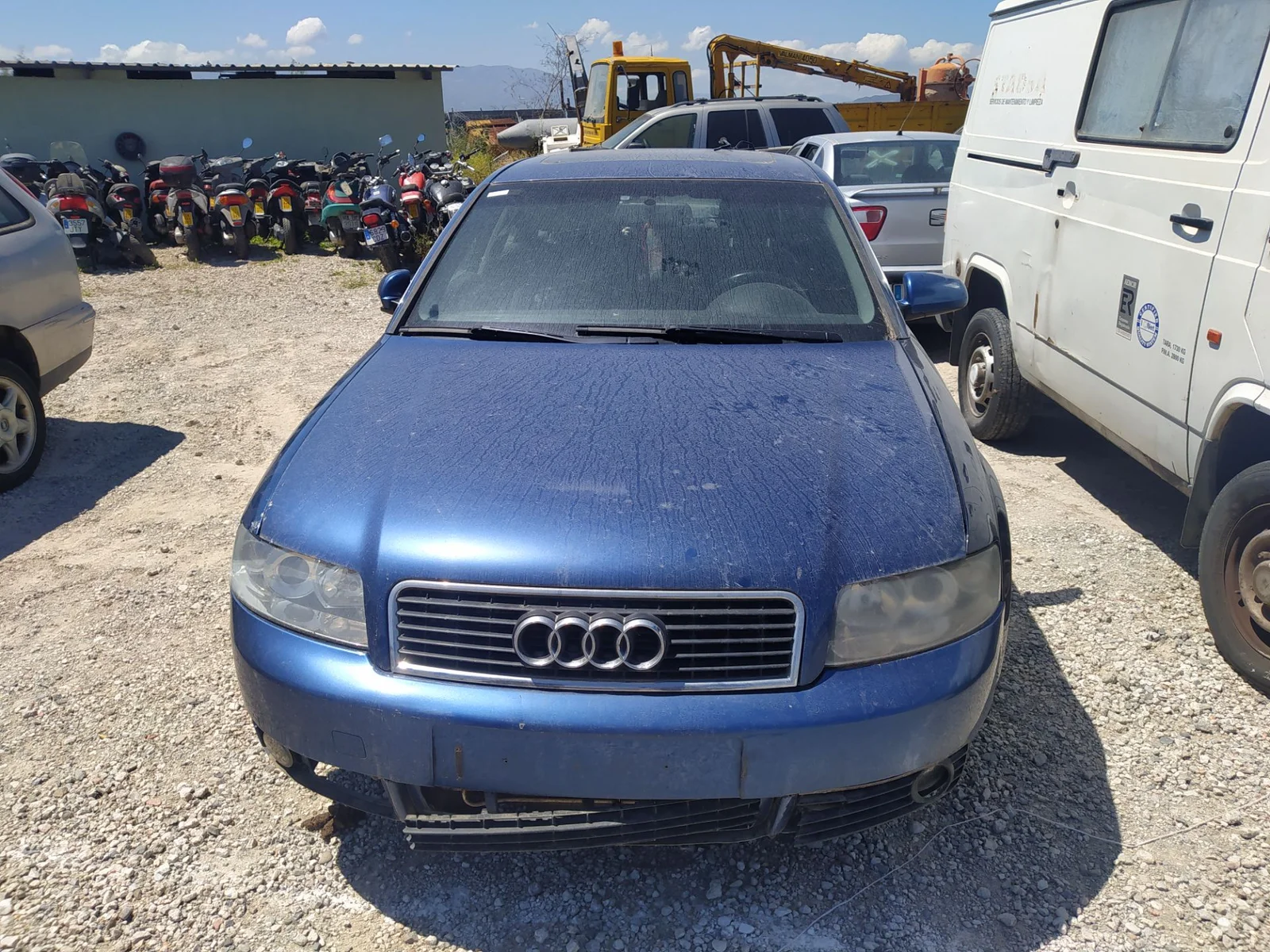 AUDI A4 BERLINA (8E)
