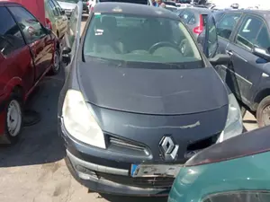 RENAULT CLIO III foto 1