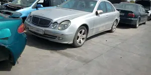 MERCEDES-BENZ CLASE E (BM 211) BERLINA foto 1