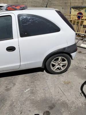 OPEL CORSA C foto 7