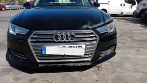 AUDI A4 BERLINA (8W2) foto 1