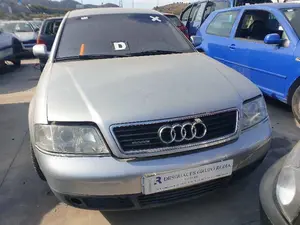 AUDI A6 BERLINA (4B2) foto 1