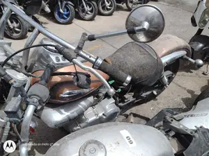 SUZUKI INTRUDER foto 4