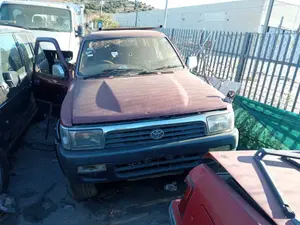 TOYOTA HILUX '0 SURF foto 3