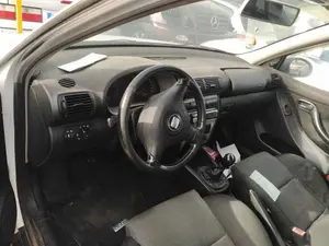 SEAT LEON (1M1) foto 13