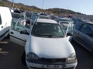 OPEL CORSA B foto 1