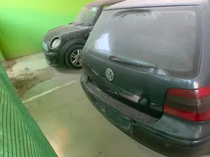 VOLKSWAGEN GOLF IV BERLINA (1J1)(10.1997) foto 3