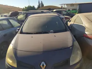 RENAULT CLIO III foto 1