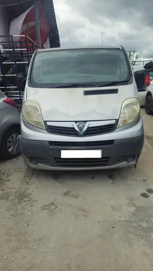 OPEL VIVARO FURGÓN/COMBI foto 1