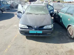 RENAULT MEGANE I FASE 2 CLASSIC (LA...) foto 1