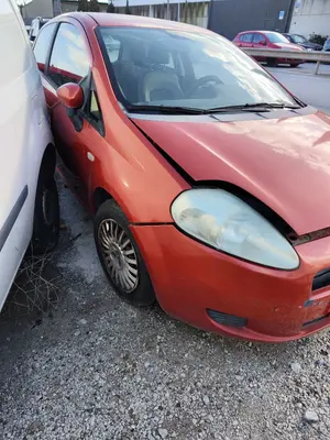 FIAT GRANDE PUNTO (199) foto 2