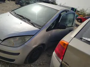 MITSUBISHI COLT CZ3 BERL. 5 (Z30A) foto 2